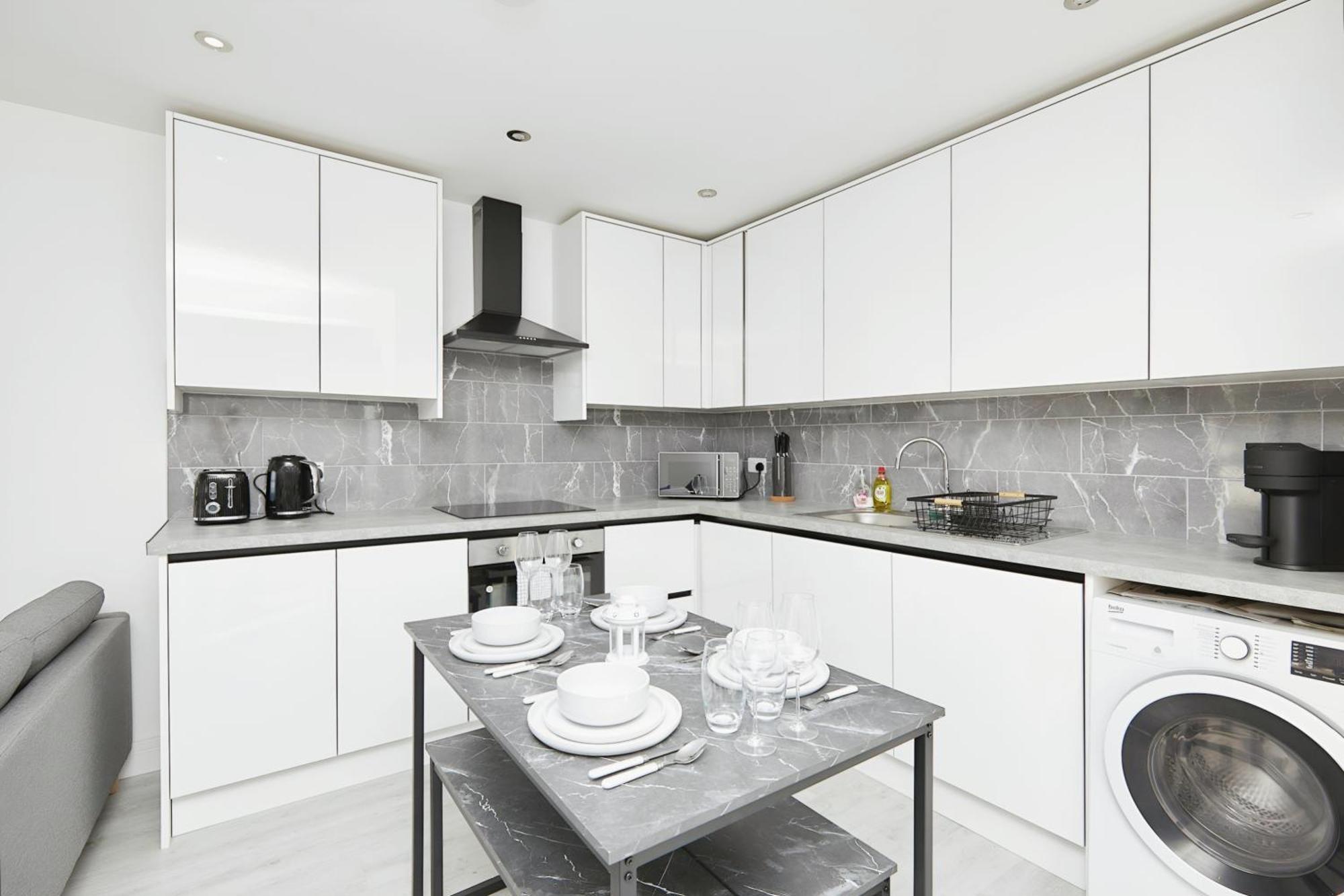 Modern Home In Derby City Centre - Free Gated Parking エクステリア 写真