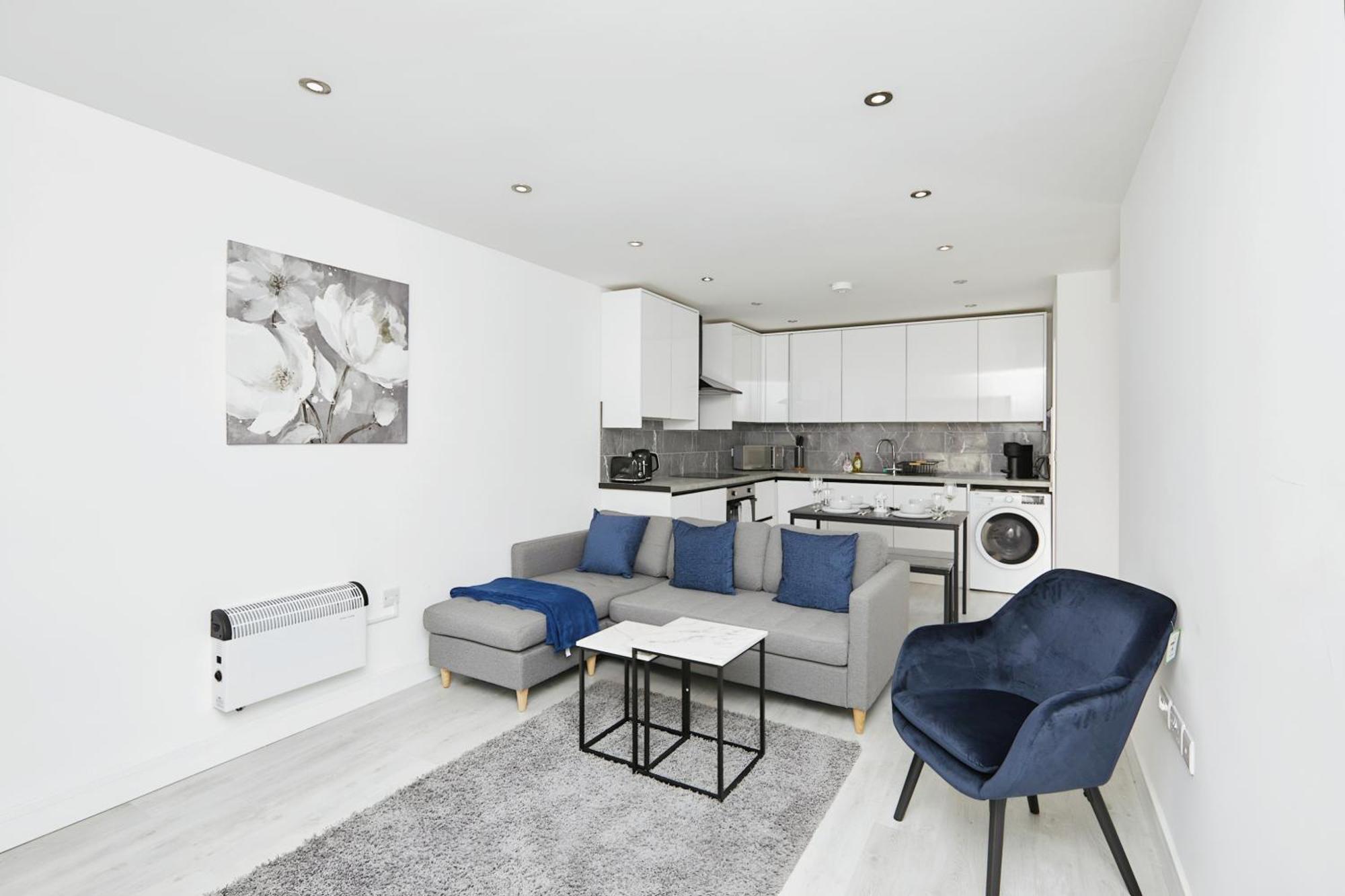 Modern Home In Derby City Centre - Free Gated Parking エクステリア 写真