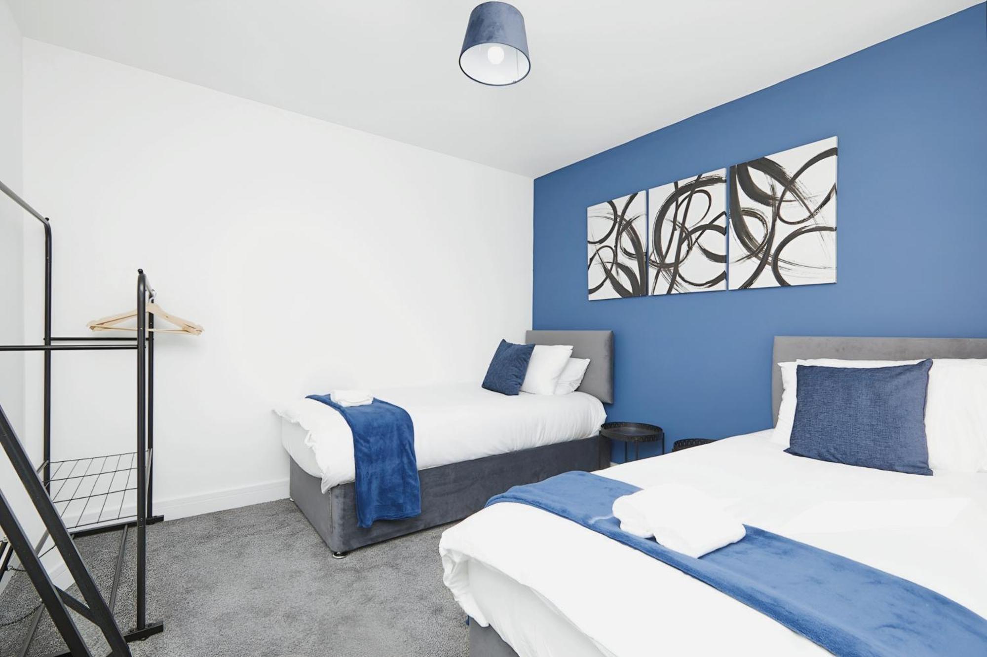 Modern Home In Derby City Centre - Free Gated Parking エクステリア 写真