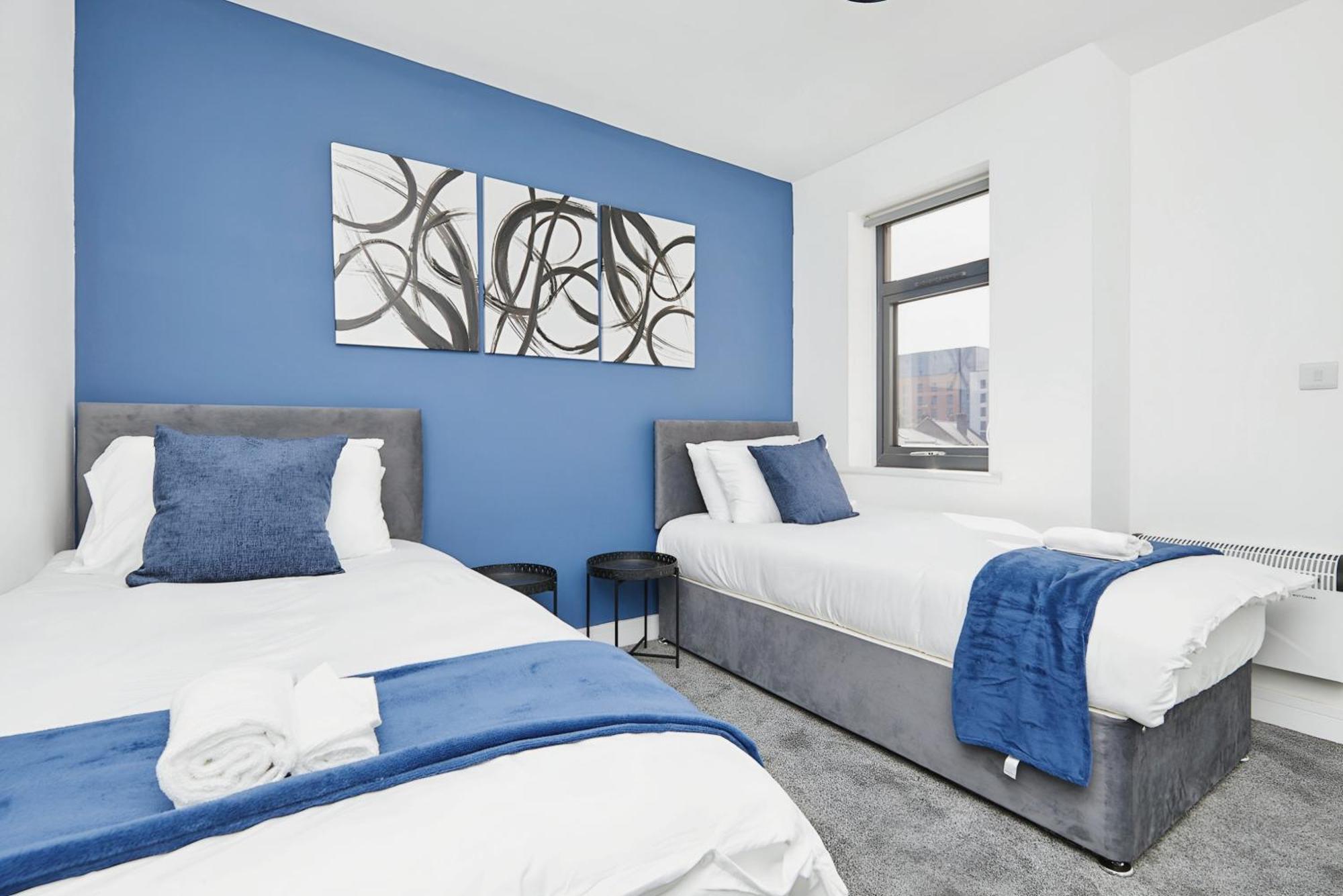 Modern Home In Derby City Centre - Free Gated Parking エクステリア 写真
