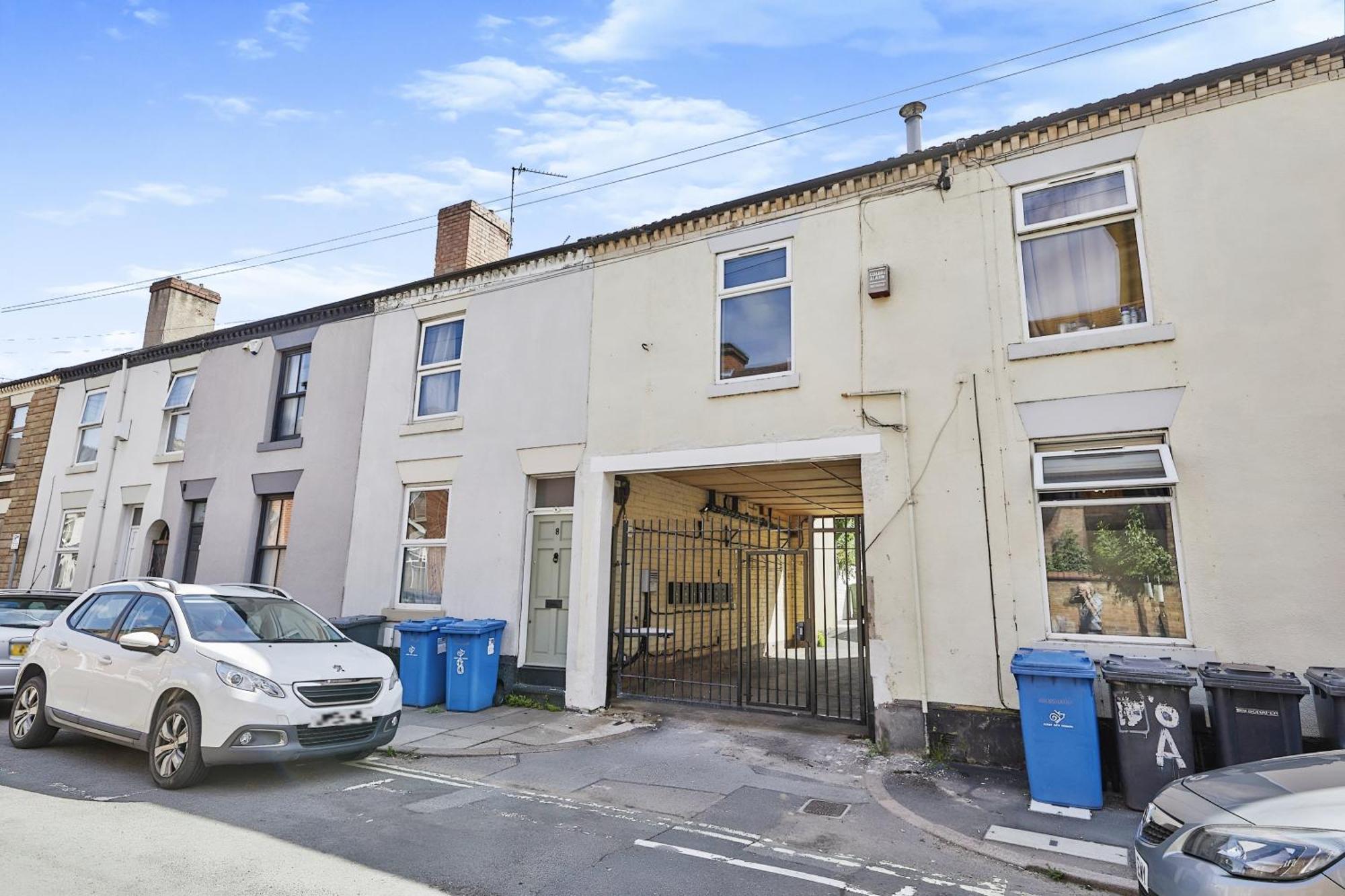Modern Home In Derby City Centre - Free Gated Parking エクステリア 写真