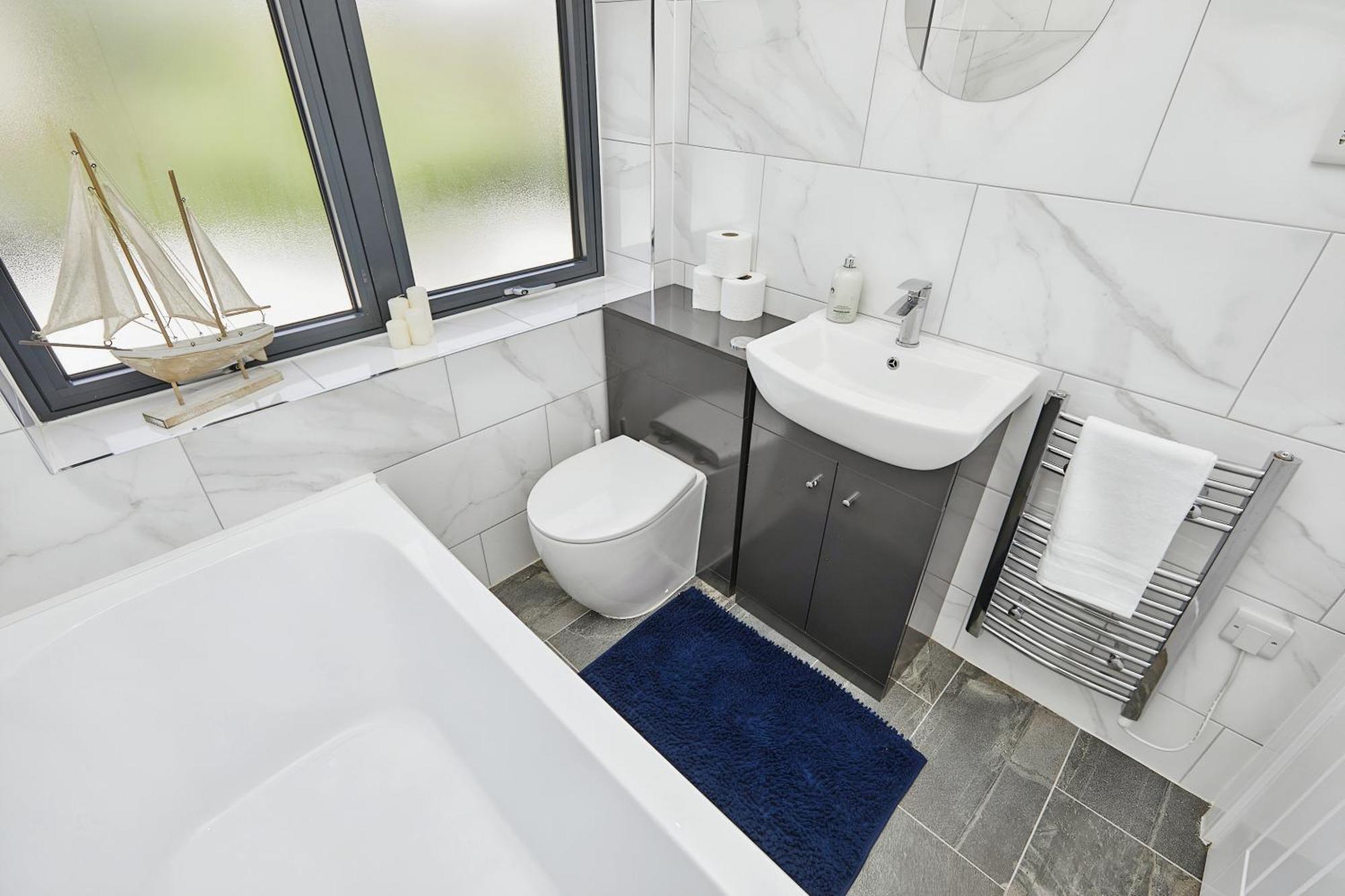 Modern Home In Derby City Centre - Free Gated Parking エクステリア 写真